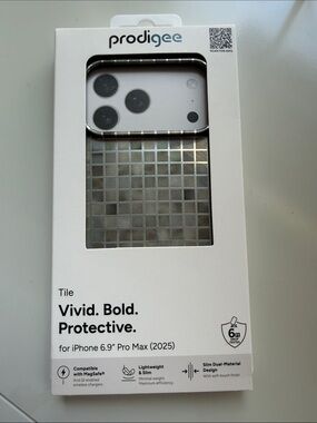 Tile Protective Phone Case for iPhone 6.9" Pro Max — Silver